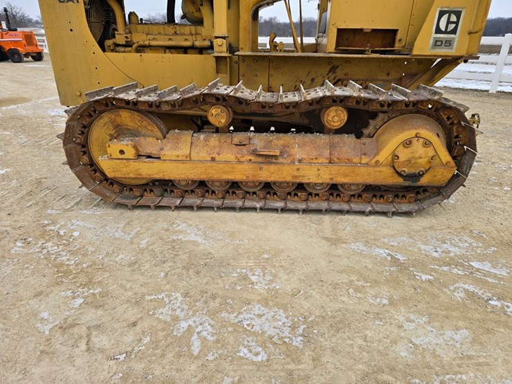 caterpillar-d5-image-3
