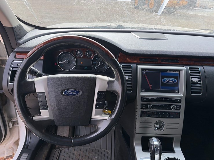 2011-ford-flex-image-17