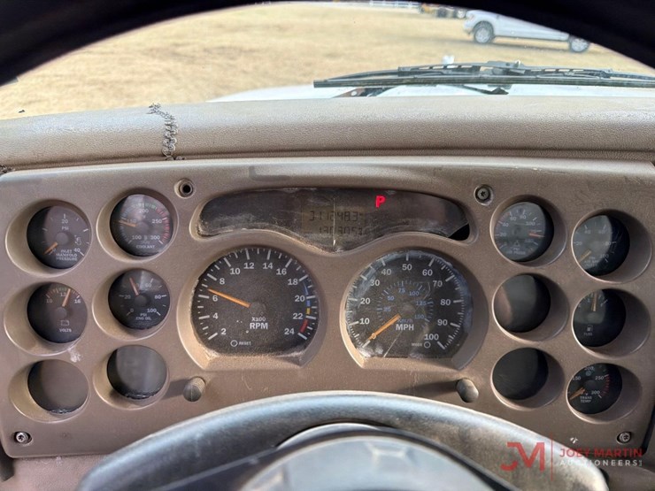 2006-mack-chn613-image-26