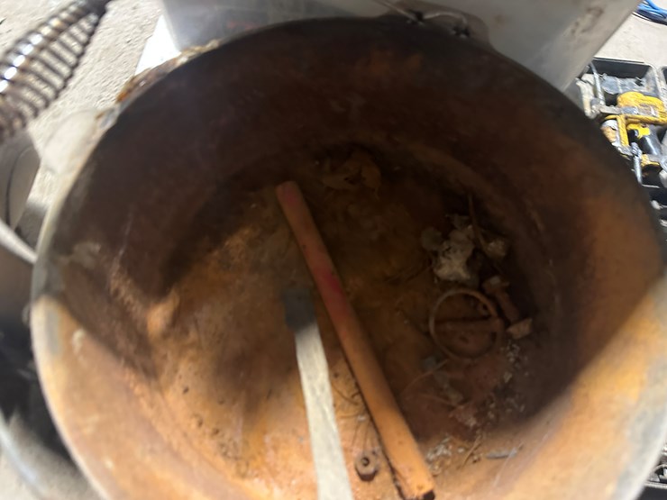 #38482-•-tools,-shop-towels,-&-misc-image-6