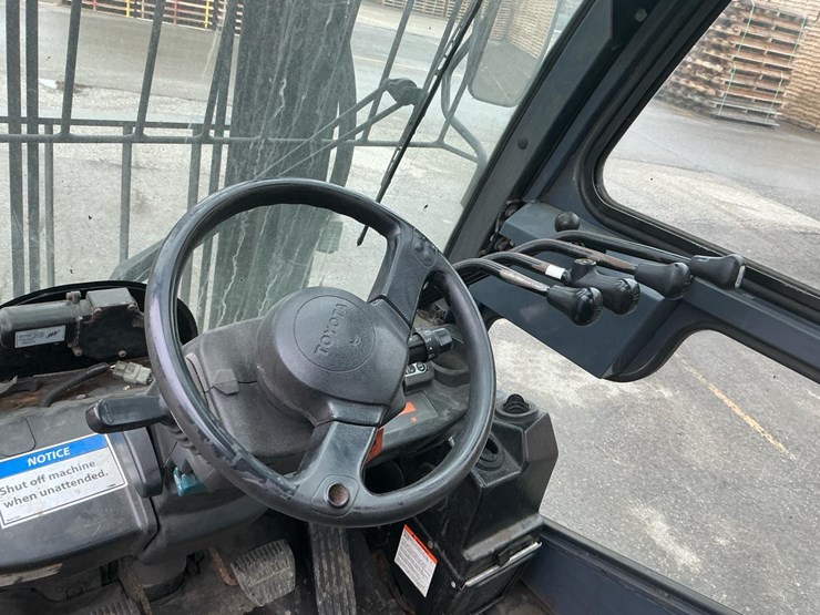 2018-toyota-8fdu25-image-13