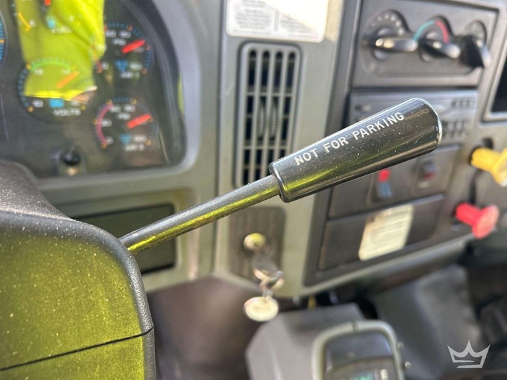 2008-international-durastar-4300-image-15