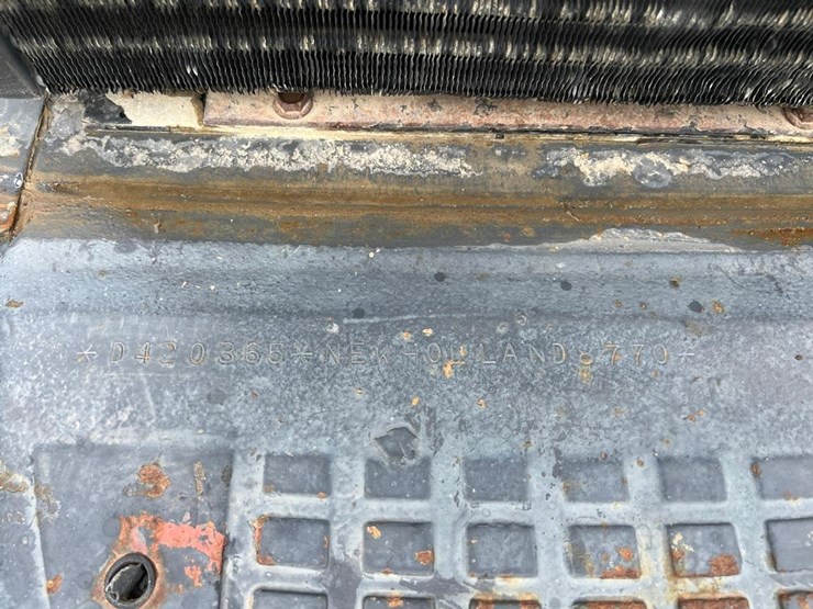 new-holland-8770-image-38