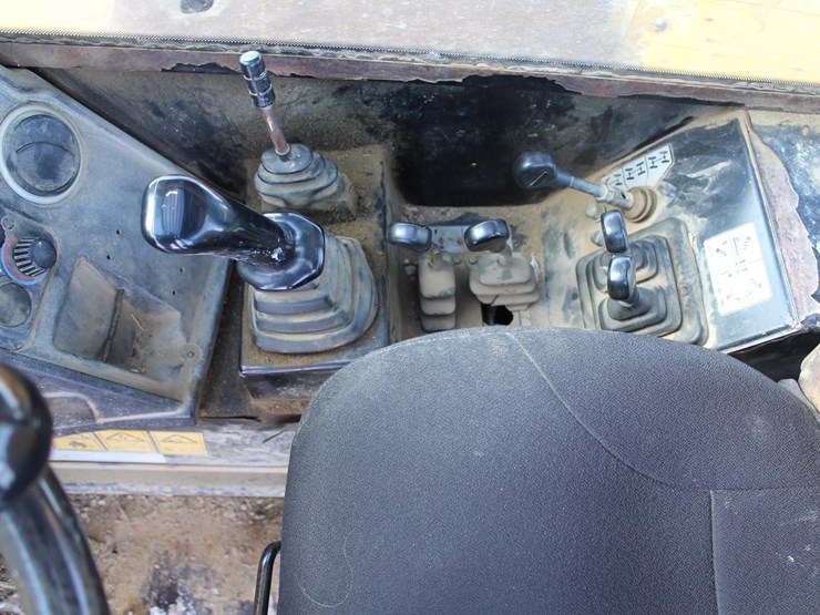 2013-jcb-510-56-image-10