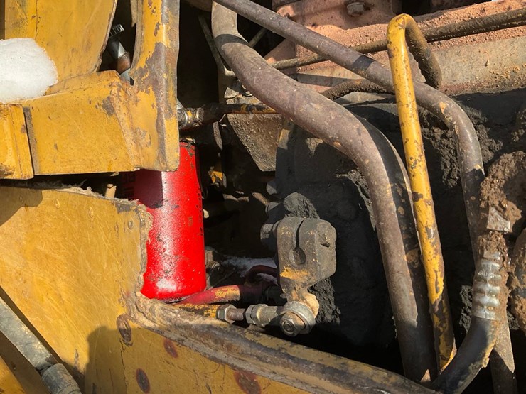 1989-caterpillar-d4h-image-101