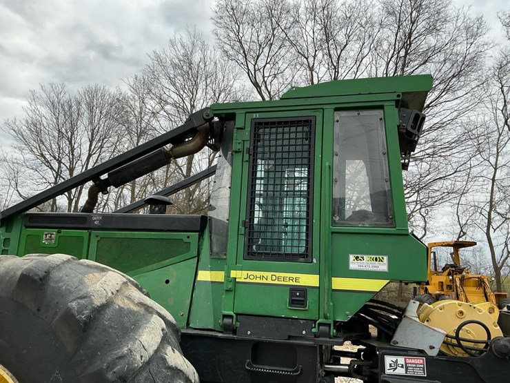 2010-deere-648h-image-59