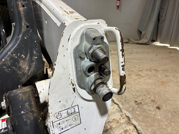 2021-bobcat-t770-image-11