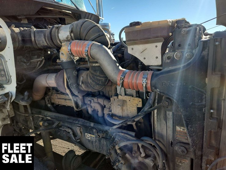 2009-kenworth-t800-image-26