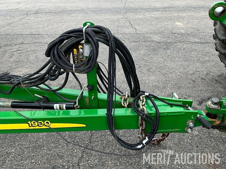 2012-john-deere-1990-image-41