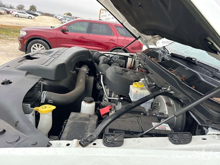 2020-dodge-3500-image-9