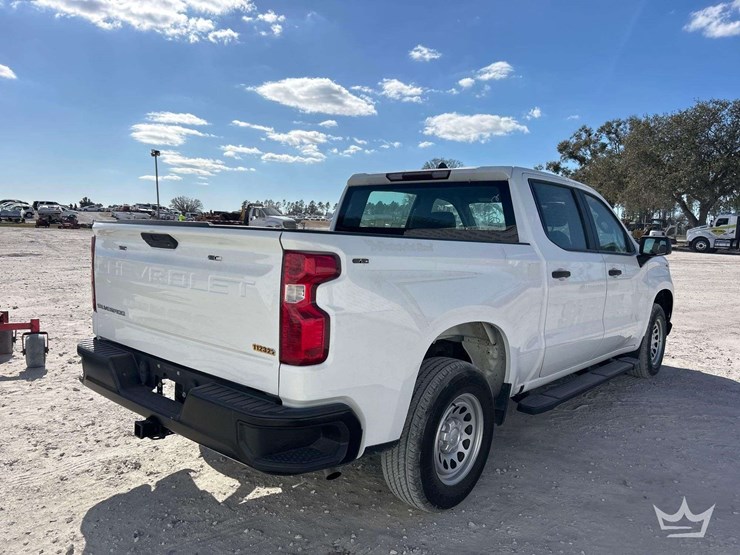 2021-chevrolet-silverado-1500-image-3