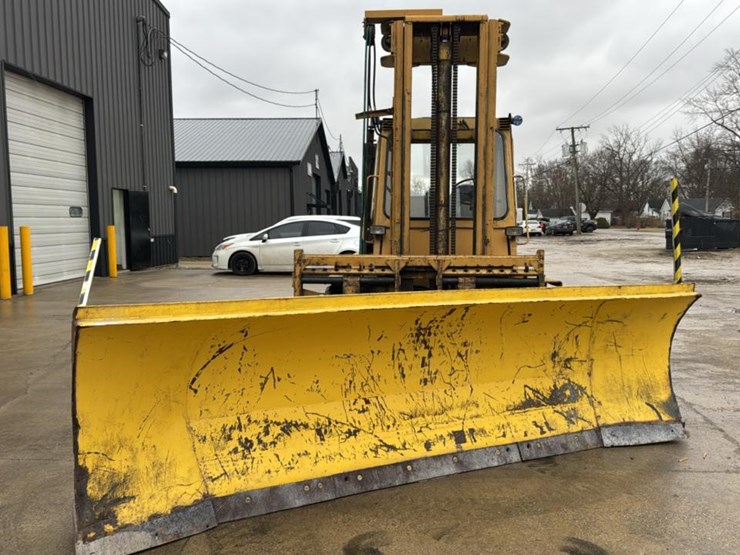 caterpillar-v140-image-8