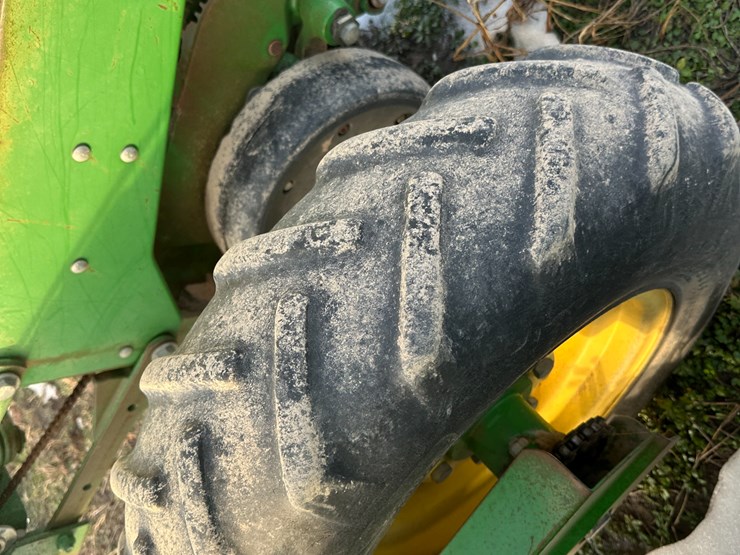 john-deere-1720-image-17