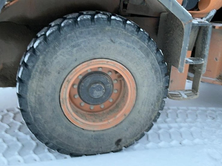 2016-case-621f-xr-image-53