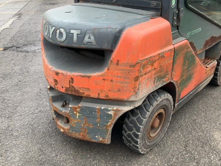 2018-toyota-8fdu25-image-35