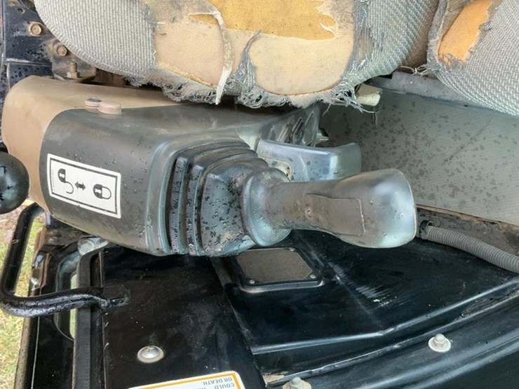 2004-caterpillar-304cr-image-12