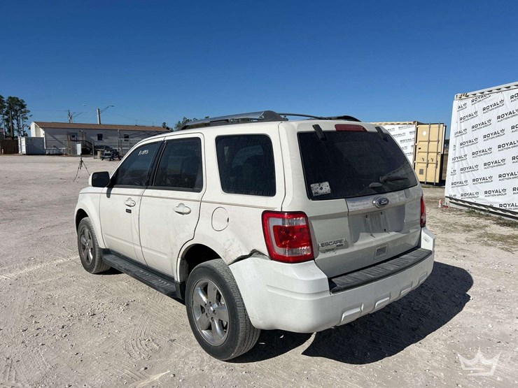 2012-ford-escape-image-4