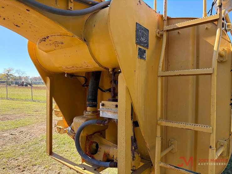 1997-deere-762b-image-9