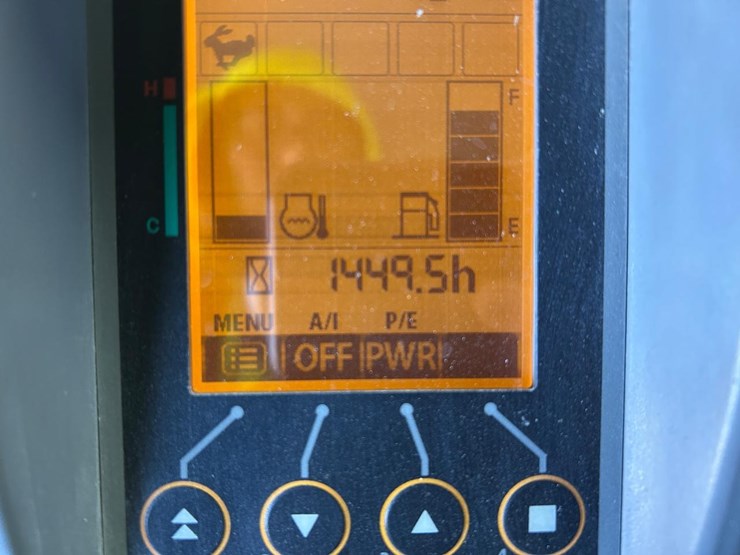 2019-deere-35g-image-19