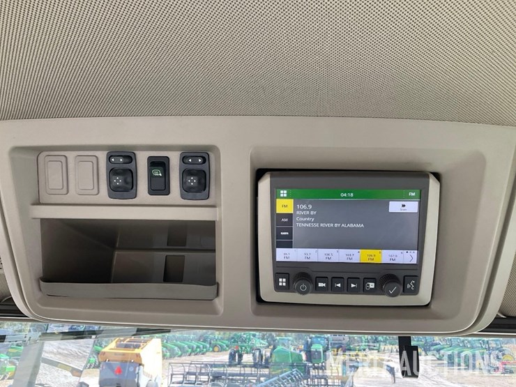 2023-john-deere-8r-370-image-56