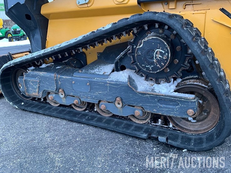 2023-deere-333g-image-12