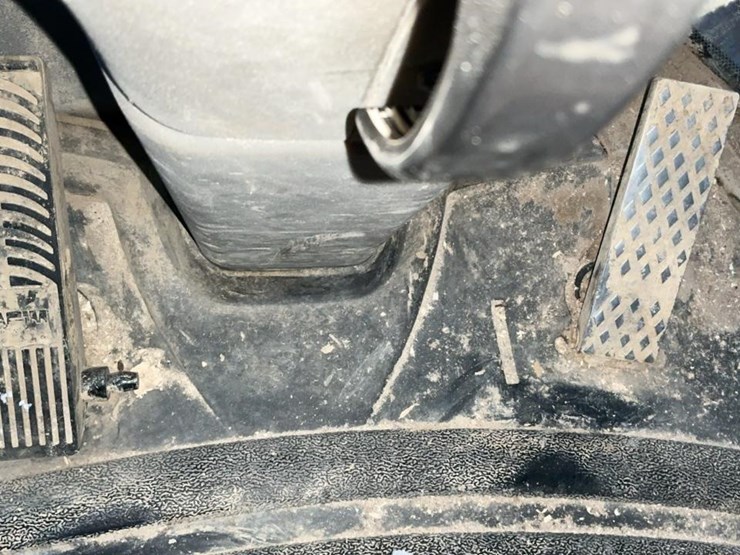 2016-case-621f-xr-image-13