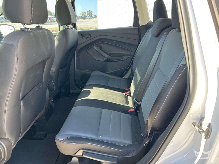 2017-ford-escape-image-23