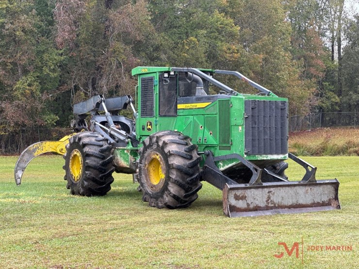 2018-deere-748l-image-1