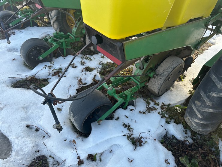 john-deere-1720-image-40