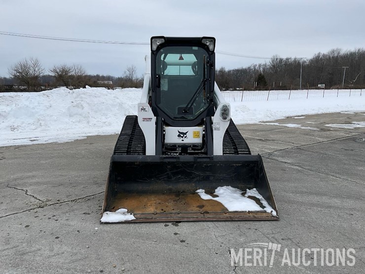 2024-bobcat-t740-image-8