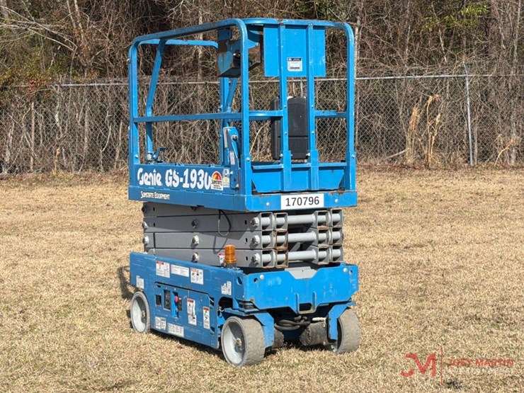 genie-gs1930-image-1