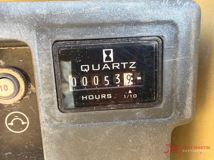 2015-jlg-2030es-image-11