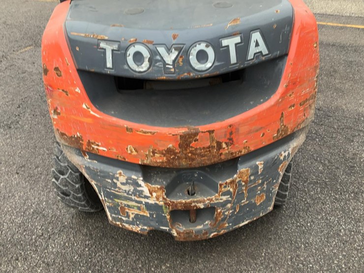 2018-toyota-8fdu25-image-34