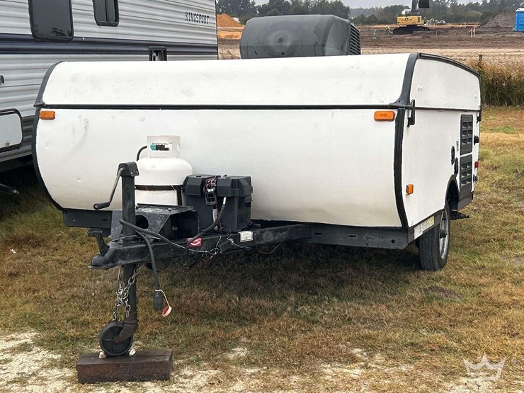 2014-forest-river-pop-up-trailer-image-1