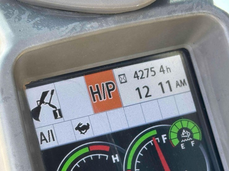 2019-deere-210g-image-25