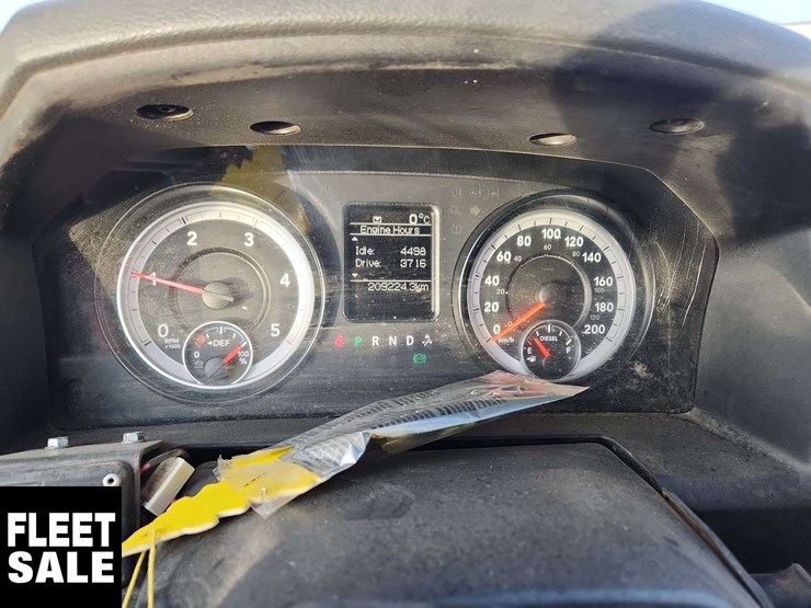 2015-ram-5500-4x4-s/a-service-truck-image-21