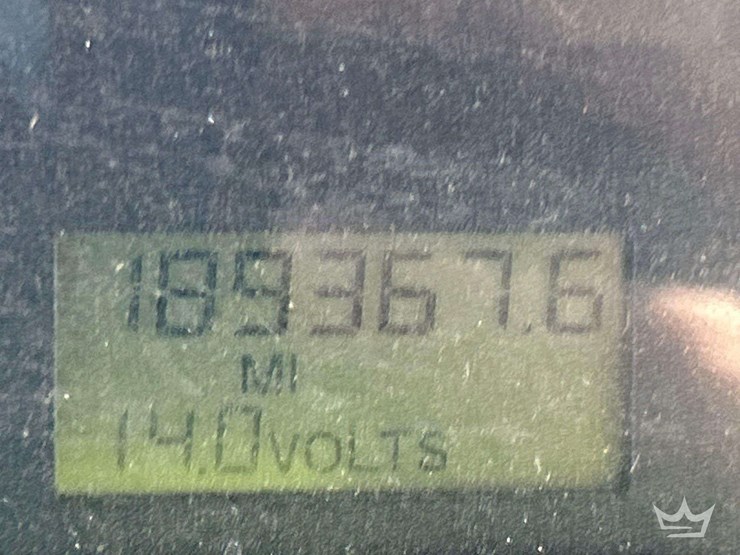 2011-freightliner-b2-image-7