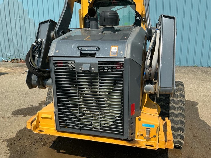 2019-deere-333g-image-21