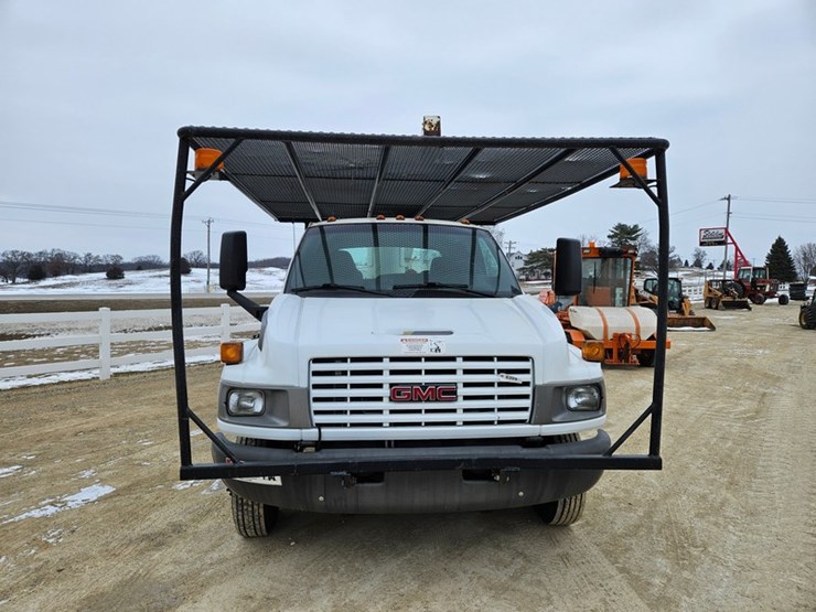 #309-•-2003-gmc-c5500-aerial-truck-image-8