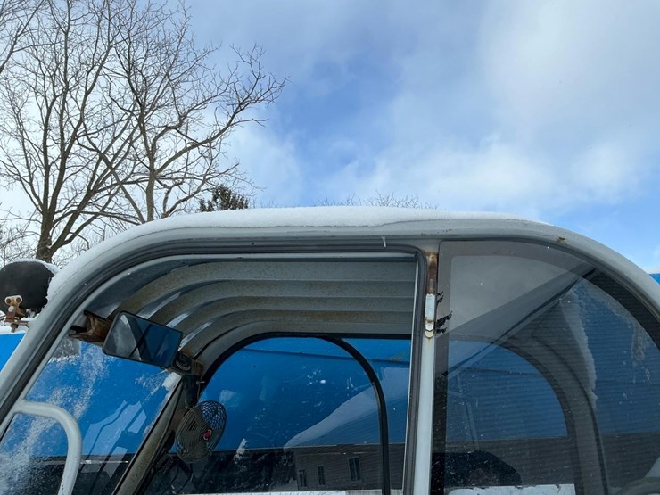 2006-genie-gth1056-image-54