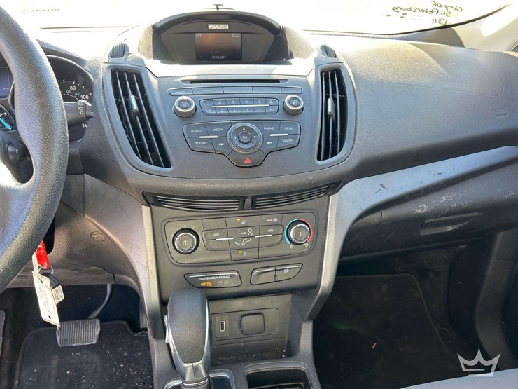 2017-ford-escape-image-18