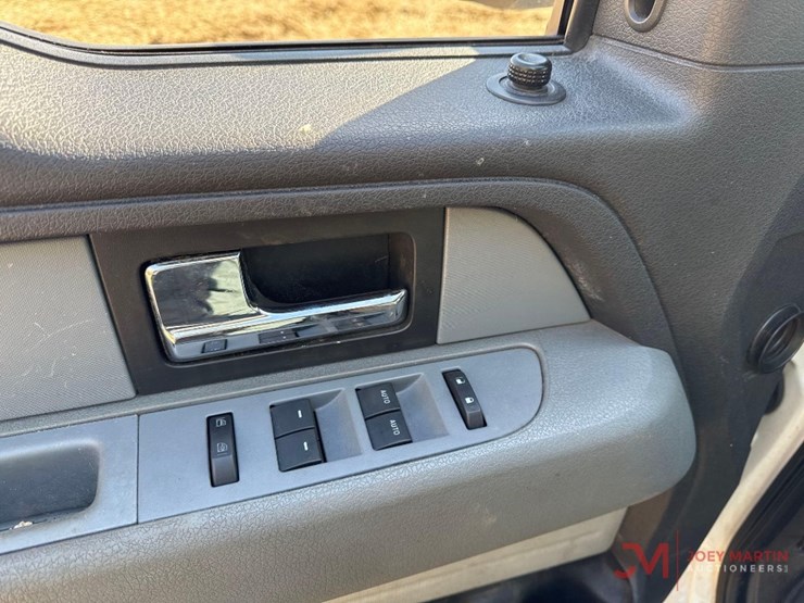 2013-ford-f150-xlt-image-16