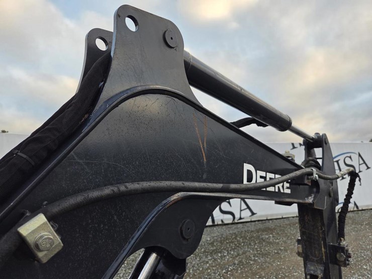 2020-deere-26g-image-18