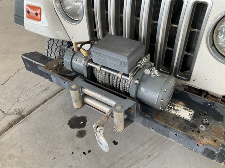 2000-jeep-wrangler-image-10