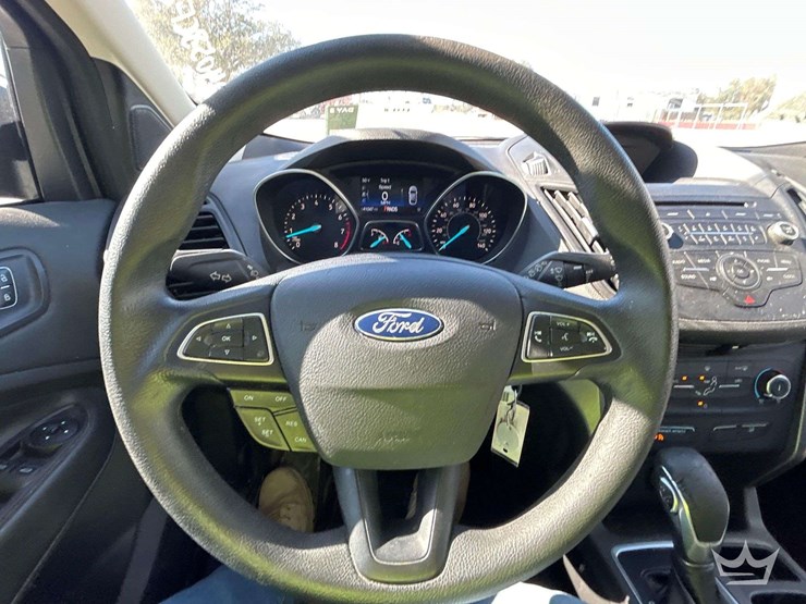 2017-ford-escape-image-13