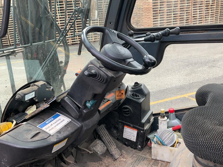 2018-toyota-8fdu25-image-13