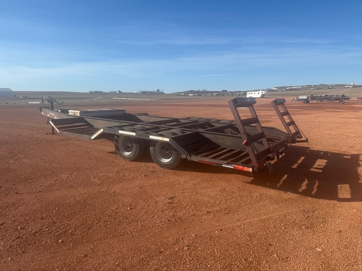 donahue-transport-trailer-image-3