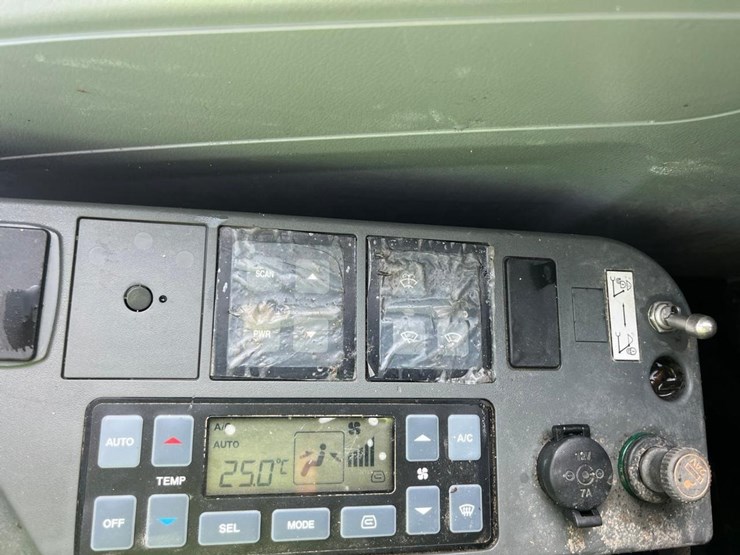 2020-bobcat-e145-image-35