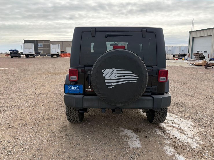 2016-jeep-wrangler-sport-image-6