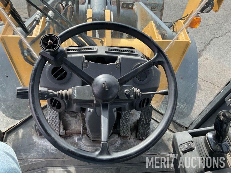 2018-deere-544k-image-59